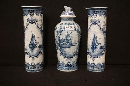 DELFT - Set di tre pezzi - firmato - blu e bianco 