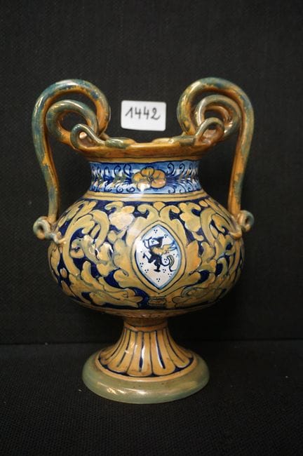 GUALDO TADINO - Italian vintage majolica vase - am