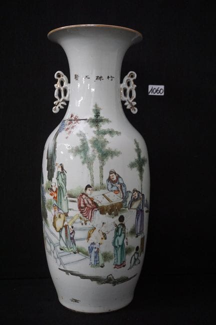 Antike chinesische Porzellanvase – verziert mit We