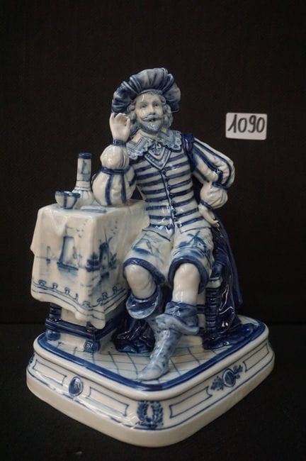 DELFT - porcelain figurine set - blue and white - 