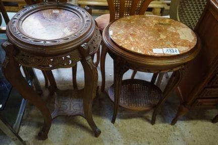 table d'appoint ovale + vase à fleurs chinois - H 