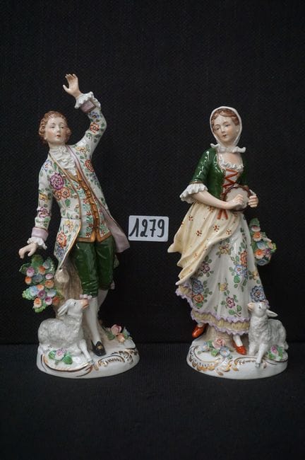 SITZENDORF - 2 porcelain figurines - polychrome - 