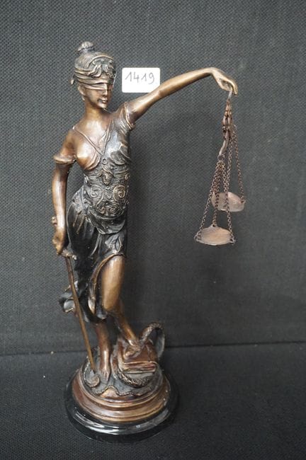bronze sculpture - "Lady Justice" - H: 40 cm