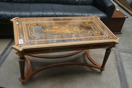 Beautiful Napoleon III-style coffee table—Rio rose