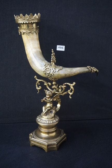 Beautiful cornucopia—cow horn with bronze mounts a