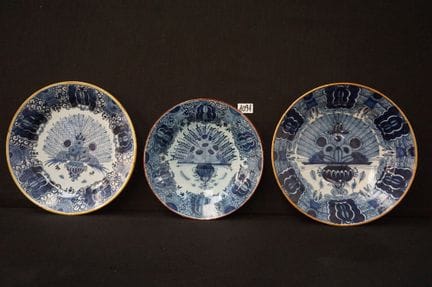 DELFT - 3 large antique plates - blue and white - 