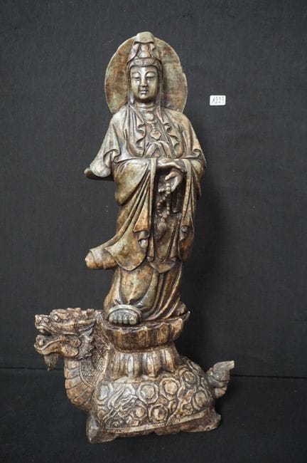 Große chinesische Statue aus Speckstein – „Guanyin