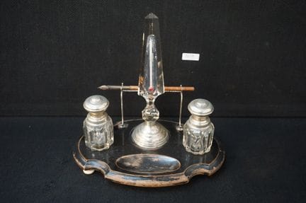 antico calamaio con cornici in argento - L: 25 cm 