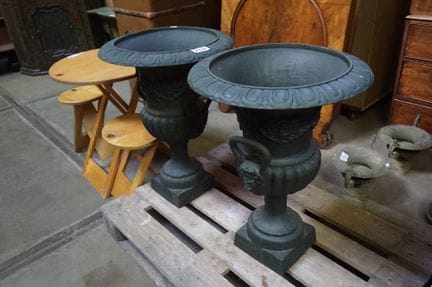 2 large cast-iron garden vases - H: 71 cm