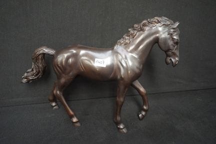 bronze horse - H: 43 cm - L: 58 cm