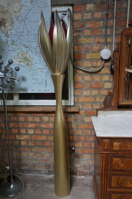 lampe sur pied vintage en bois - en forme de lotus