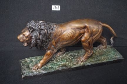 bronze lion - L: 50 cm