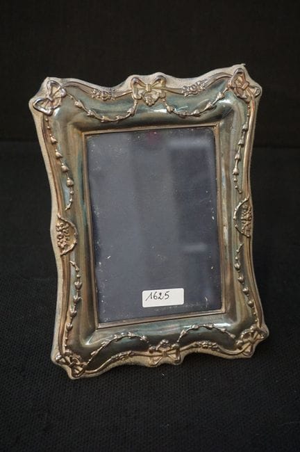 Silver picture frame - hallmarks - Louis XVI style