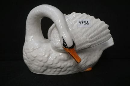 NIMY - jardinière in ceramica bianca a forma di ci