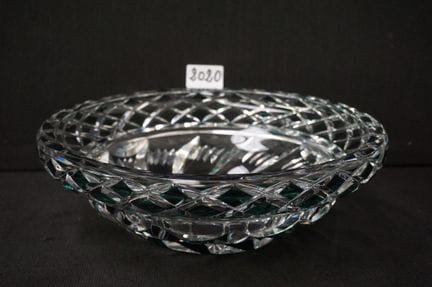 VAL SAINT LAMBERT  - beautiful bowl made of hand-c