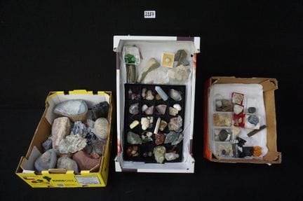 ampia selezione di minerali e rocce