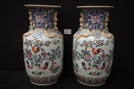 2 vasi cinesi in porcellana - decorati con galli e