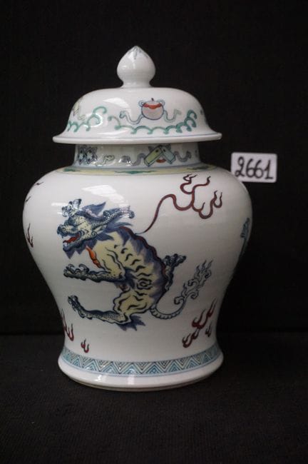 bellissimo vaso cinese in porcellana con coperchio