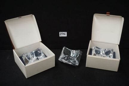 DAUM - 3 vintage crystal ashtrays - CUBIZ COLLECTI