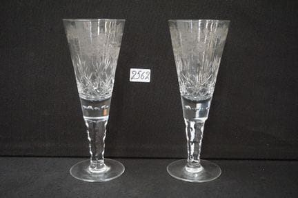 2只手工打磨水晶结婚花瓶——“AUGUSTE ET JEANNE UNIS LE 17 JANVIE