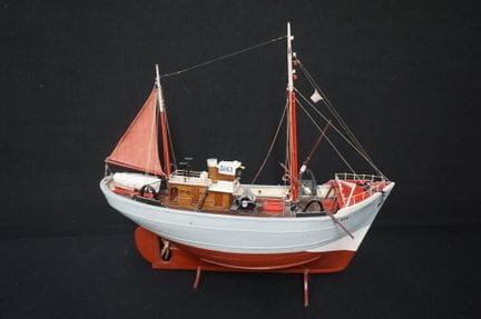 maquette de bateau en bois - « Bateau de pêche d'O