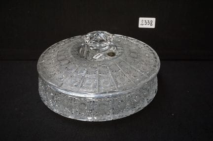 large lidded bowl - hand-cut crystal - star cut - 