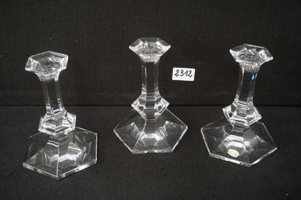 VAL SAINT LAMBERT - 3 crystal candlesticks - signe