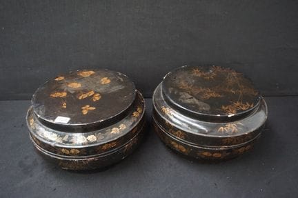 2 grandi scatole cinesi in legno - laccate di nero