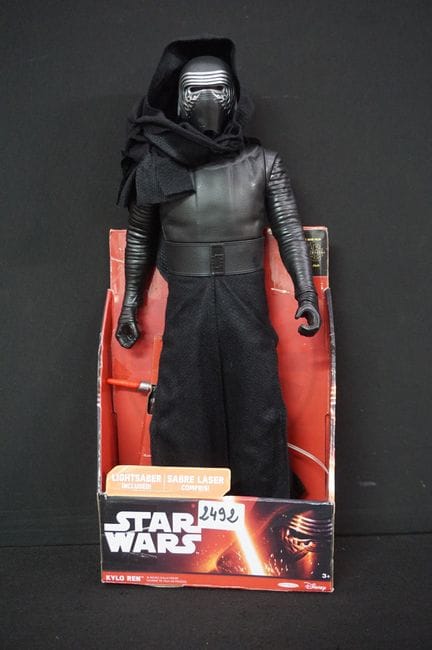 STAR WARS - « KYLO REN » - dans son emballage d'or