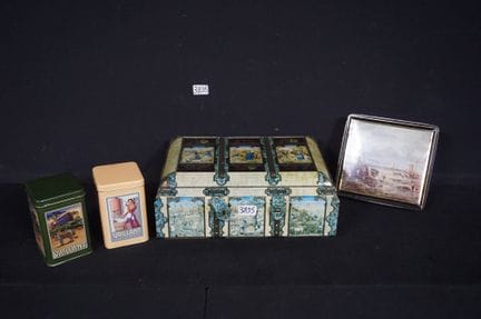 Partie Vintage-Blechdosen