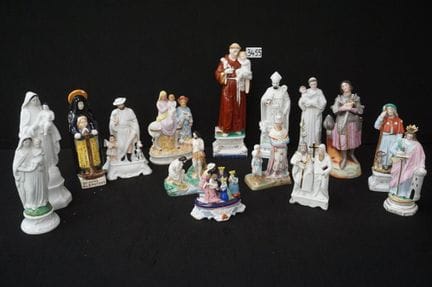 15 wunderschöne religiöse Figuren aus Biskuitporze