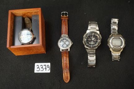 Posten von verschiedenen Armbanduhren
