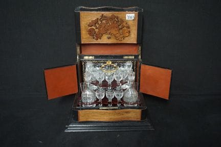 Beautiful liqueur set—complete with 4 decanters an