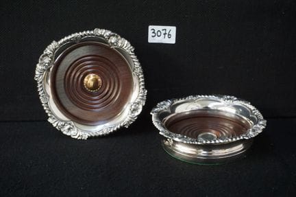 2 dessous de bouteille en argent plaqué - diamètre