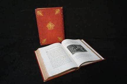 2 libros en francés - «LA REVOLUTION FRANCAISE» - 