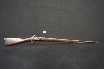 Antikes Gewehr – L: 140 cm