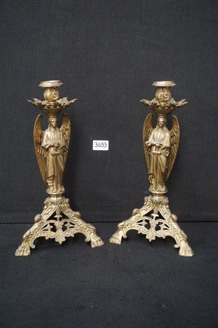 2 chandeliers religieux en bronze et laiton – sout