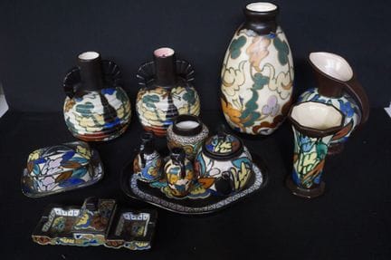 BERGEN - 12 ceramic pieces - various shapes and de