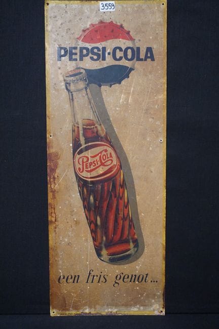 Vintage-Werbetafel aus Metall – „PEPSI-COLA … EIN 