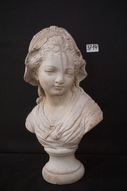 Büste aus Beton – „junges Mädchen“ – H: 45 cm