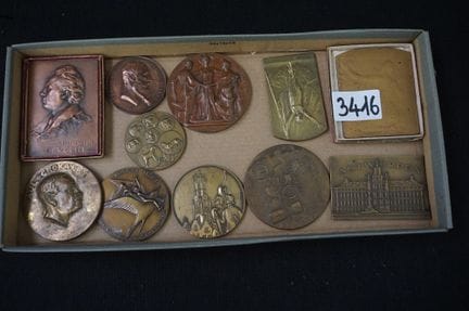 11 verschiedene Bronzemedaillen