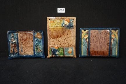 3 schöne Kalenderhalter – Flämische Keramik – L: 2