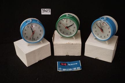 3 Vintage-Wecker – in Originalverpackungen – aus d