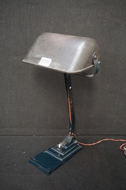 belle lampe de bureau Art déco en métal - du fabri