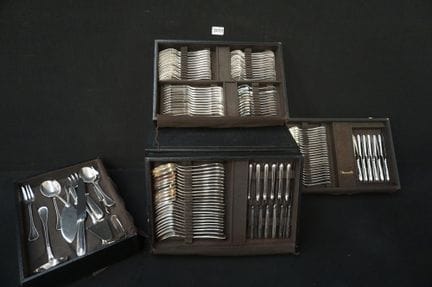 CHRISTOFLE - beaux couverts en métal argenté dans 