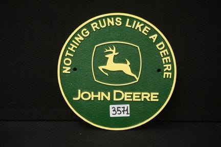 Werbeplakette aus Gusseisen – „JOHN DEERE“ – Durch