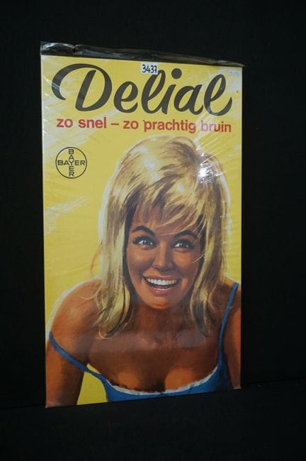 Vintage-Werbetafel aus Hartkarton – „DELIAL – SO S