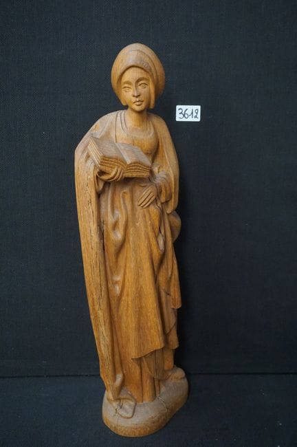 oak wood sculpture - "Woman with a Book" - H: 58 c