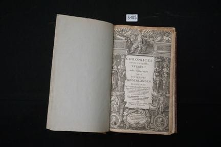 Libro del siglo XVII —año 1620— «CRÓNICA DEL MUNDO