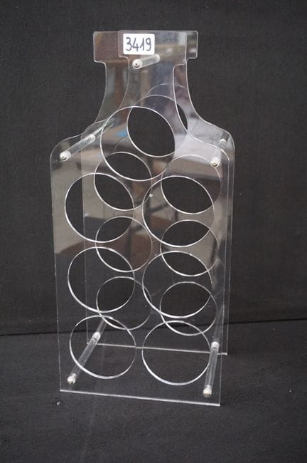 Plexiglass wine rack - holds 7 wine bottles - H: 5
